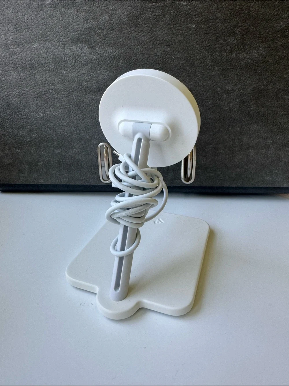 Twelve South Forté for IPhone 12 and newer wireless charging stand